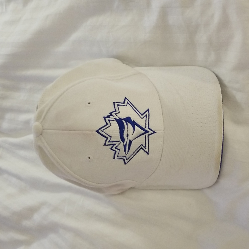 Toronto blue Jays white flexseam cap by American Needle